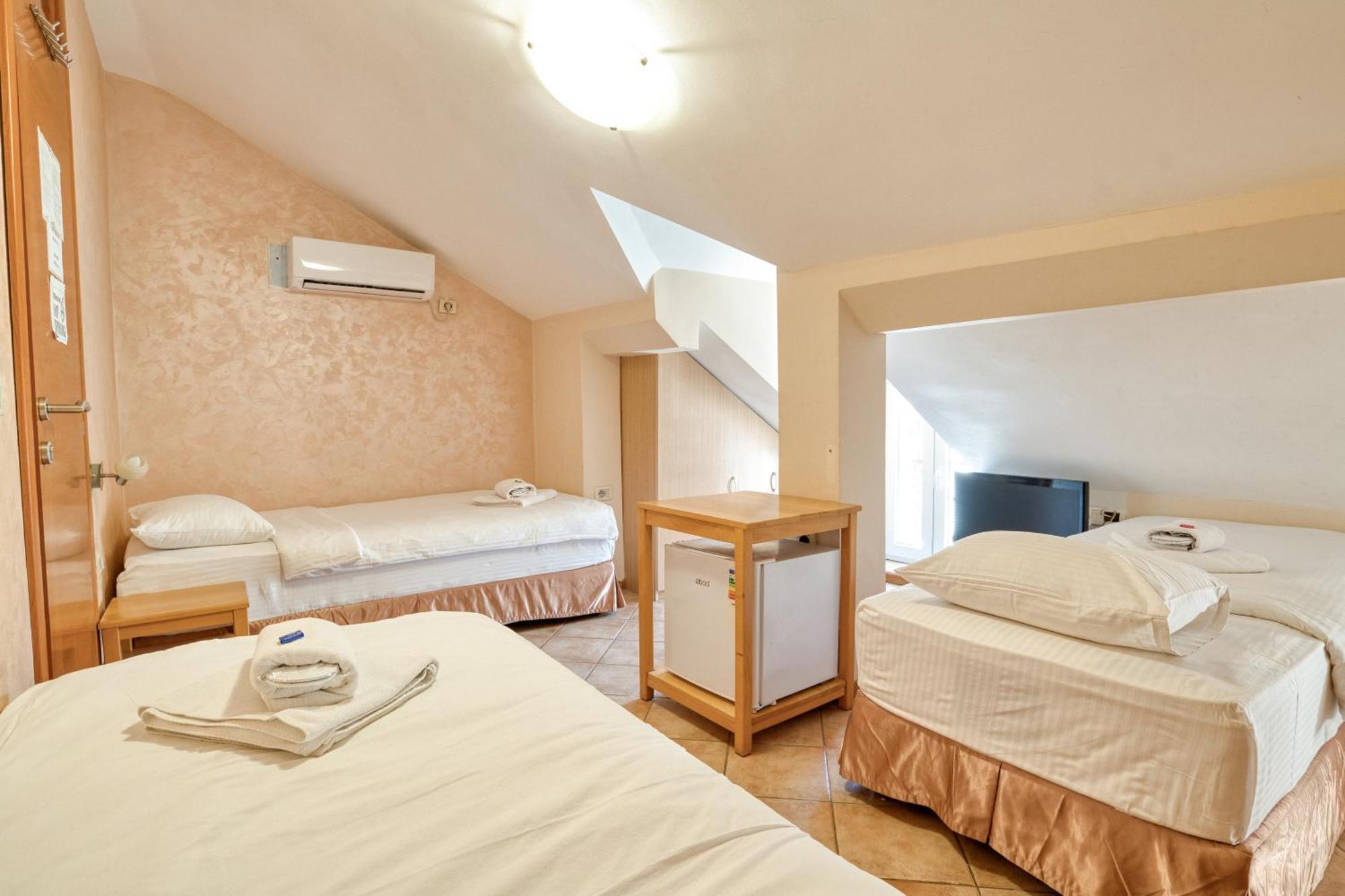 Hotel Rendez Vous Kotor Luaran gambar