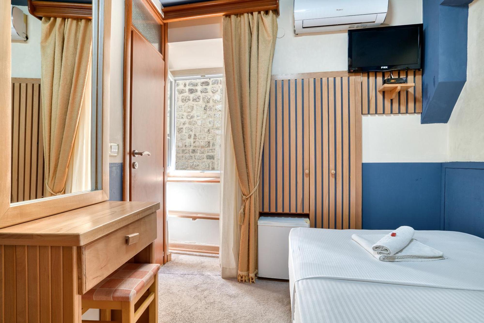 Hotel Rendez Vous Kotor Luaran gambar