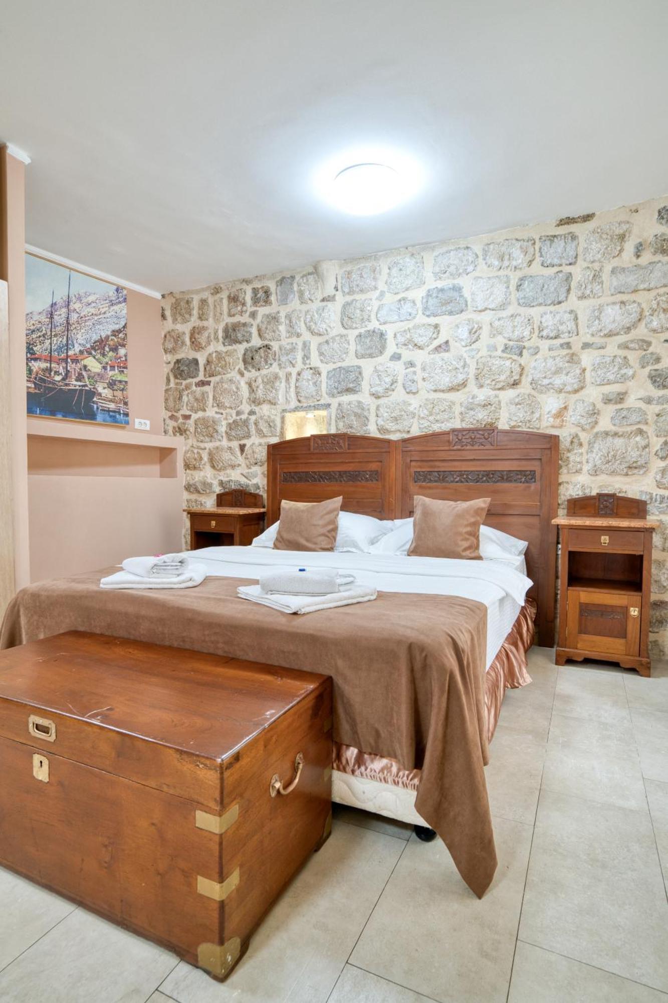 Hotel Rendez Vous Kotor Luaran gambar